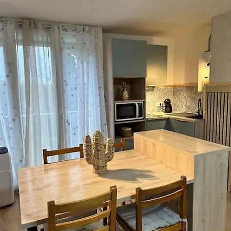 Cap D'agde Le Genois T2 De 36m2 Avec Parking Privatif Et Acces Internet Агд