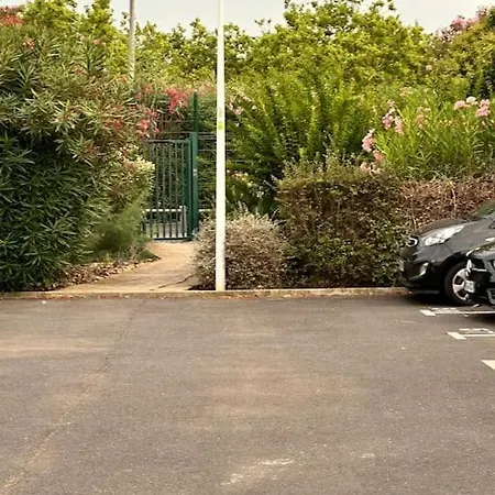 Cap D'agde Le Genois T2 De 36m2 Avec Parking Privatif Et Acces Internet *