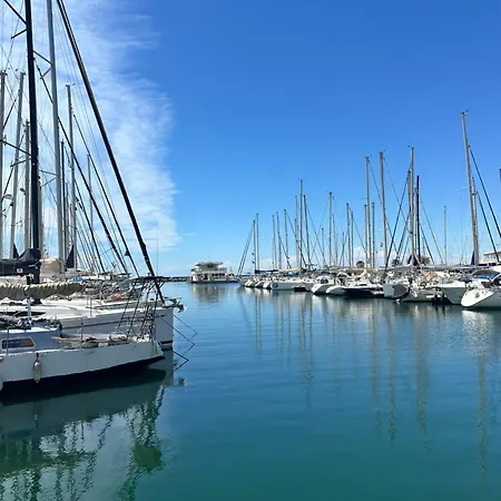 Cap D'agde Le Genois T2 De 36m2 Avec Parking Privatif Et Acces Internet *